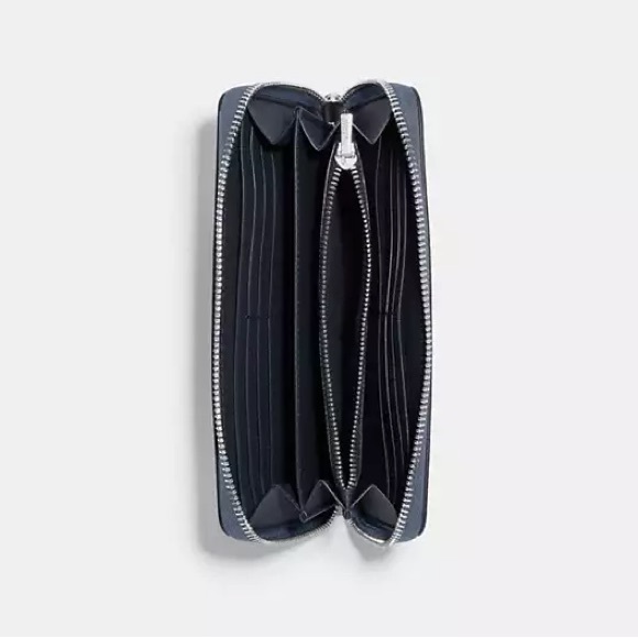 NWOT Coach Long Zip Around Wallet in Silver/Washed Chambray - Picture 2 of 6